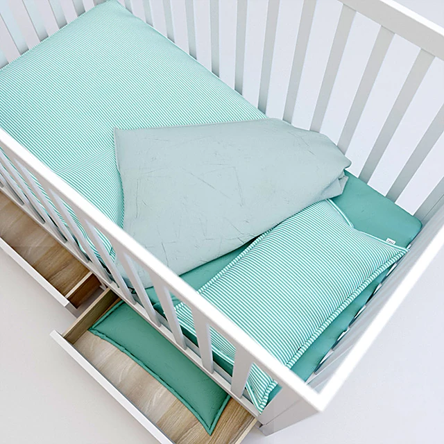 Baby cot with Integrated Storage Drawers (3)