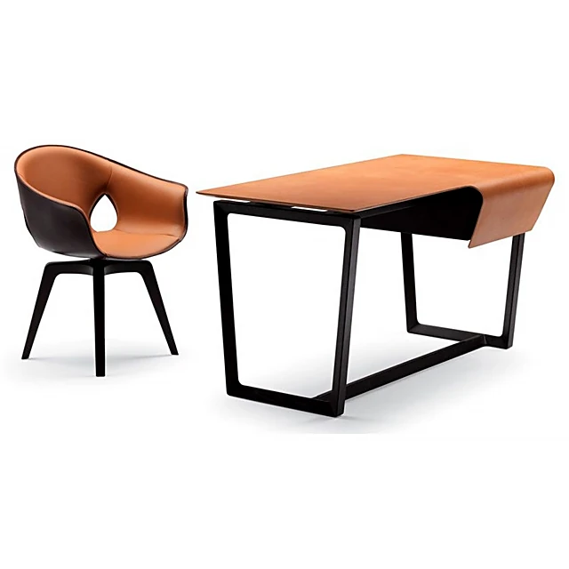 Desk Fred by Poltrona Frau