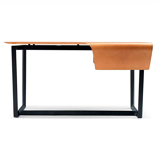 Desk Fred by Poltrona Frau (2)