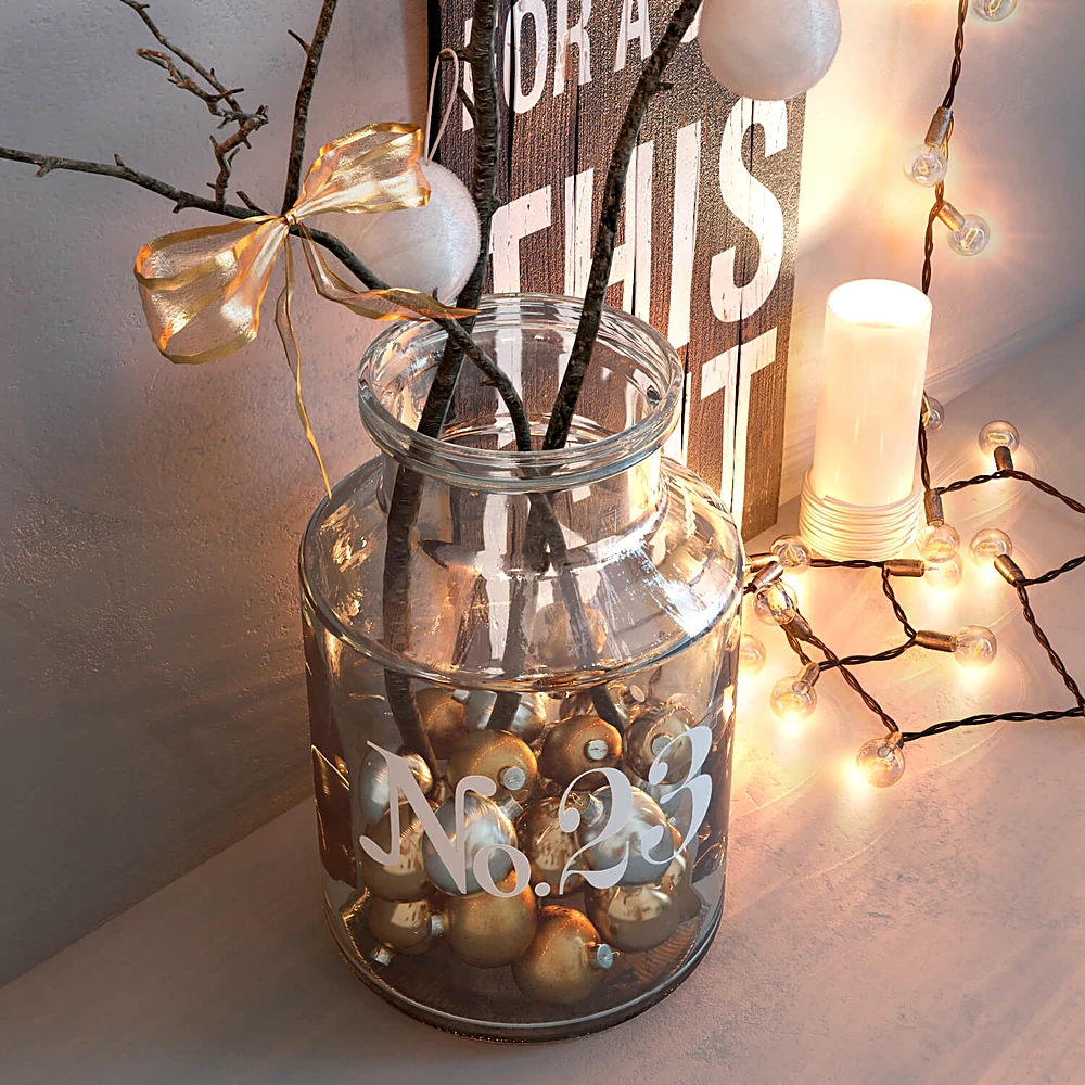 Christmas decoration set with garland and ornaments (3)