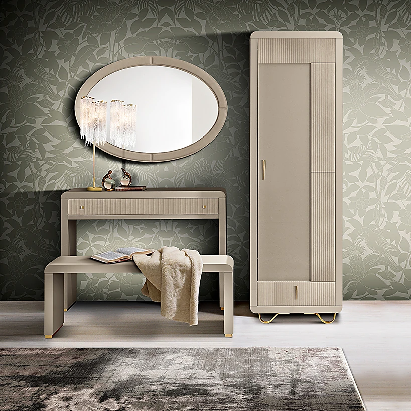 Sideboard & Chest of Drawer 1