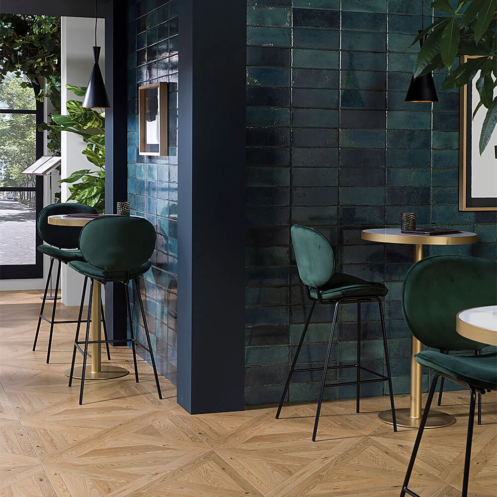 Стены, обои 3