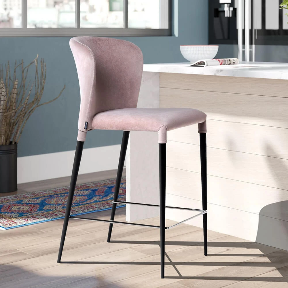 Bar Stool Top concept Albert in shorts (2)