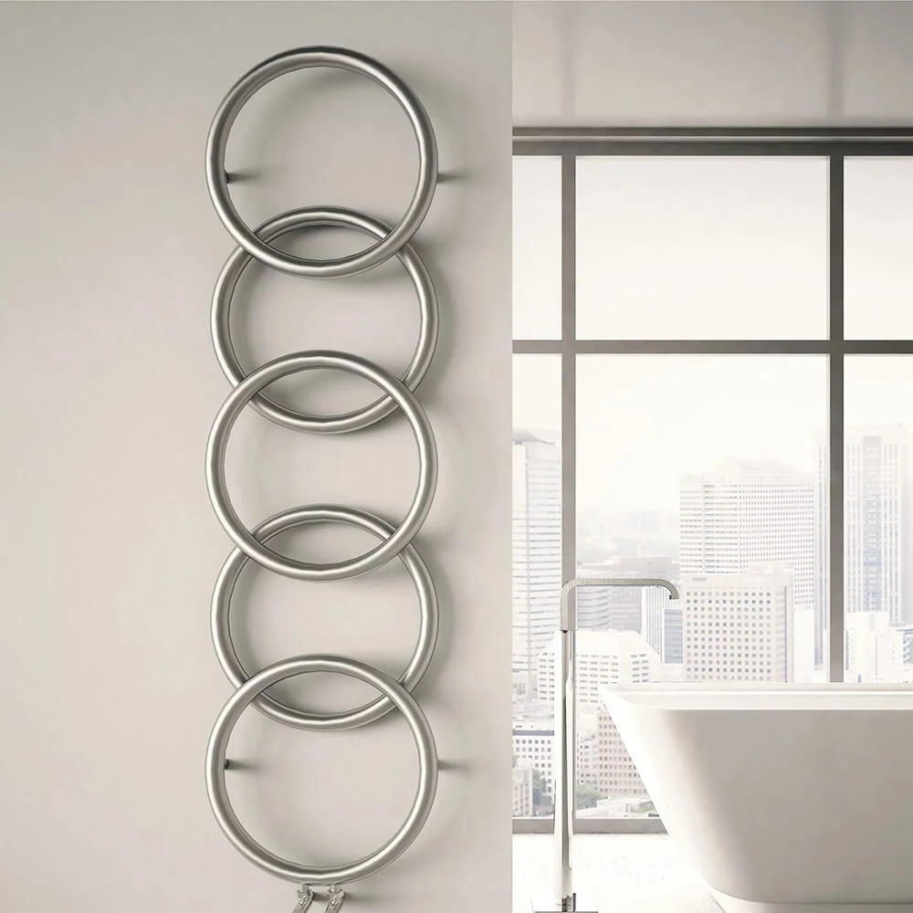 Towel rail 2