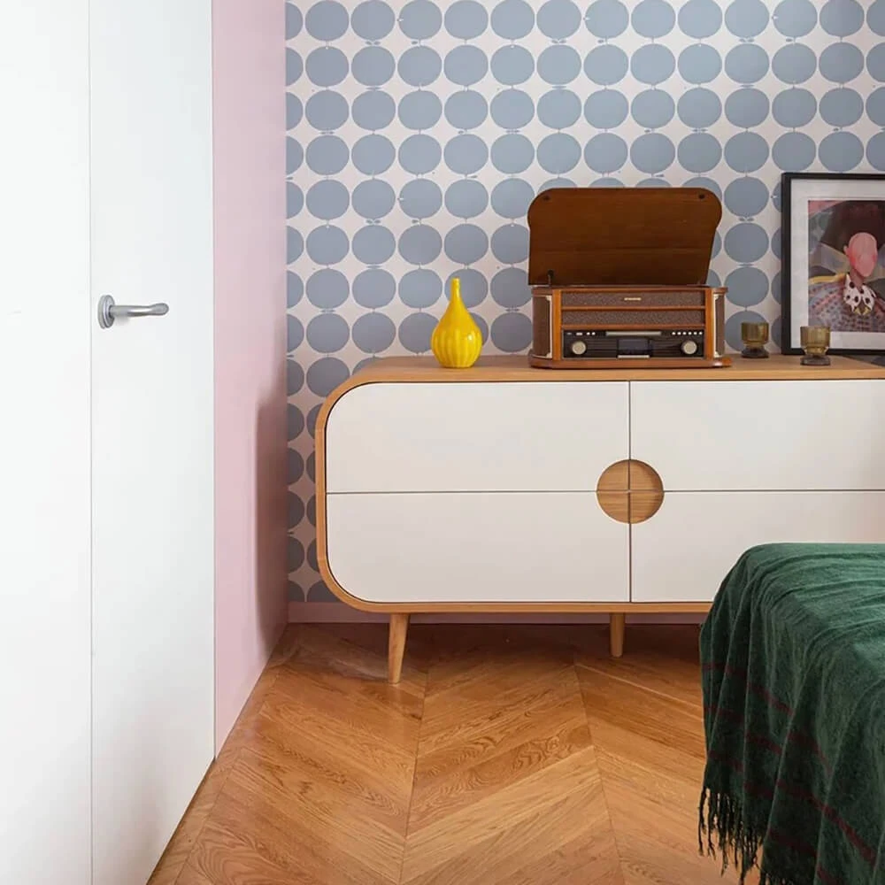 Օժանդակ սեղաններ և բուֆետ 3