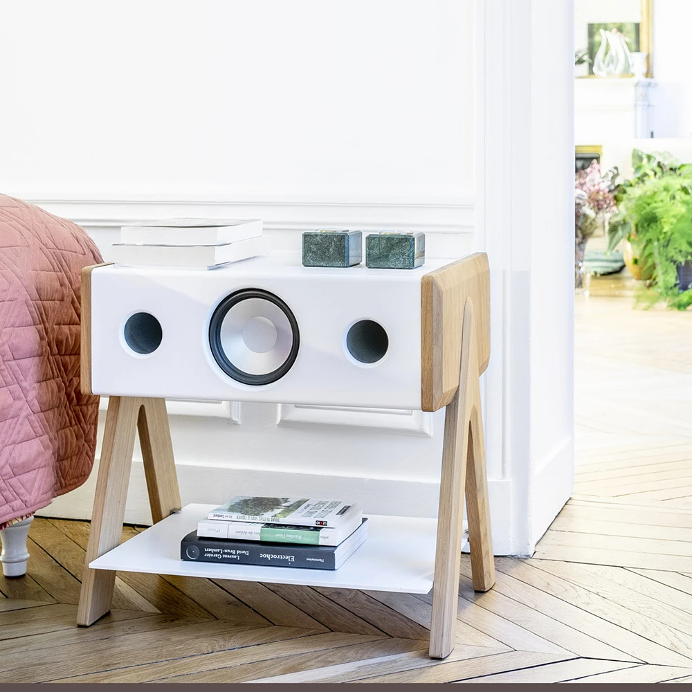Sideboard & Chest of Drawer / Audio tech 7
