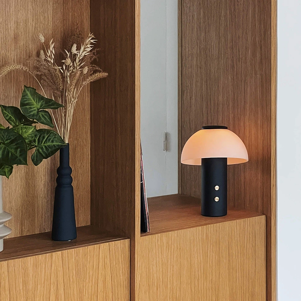 Audio tech / Table lamp 2