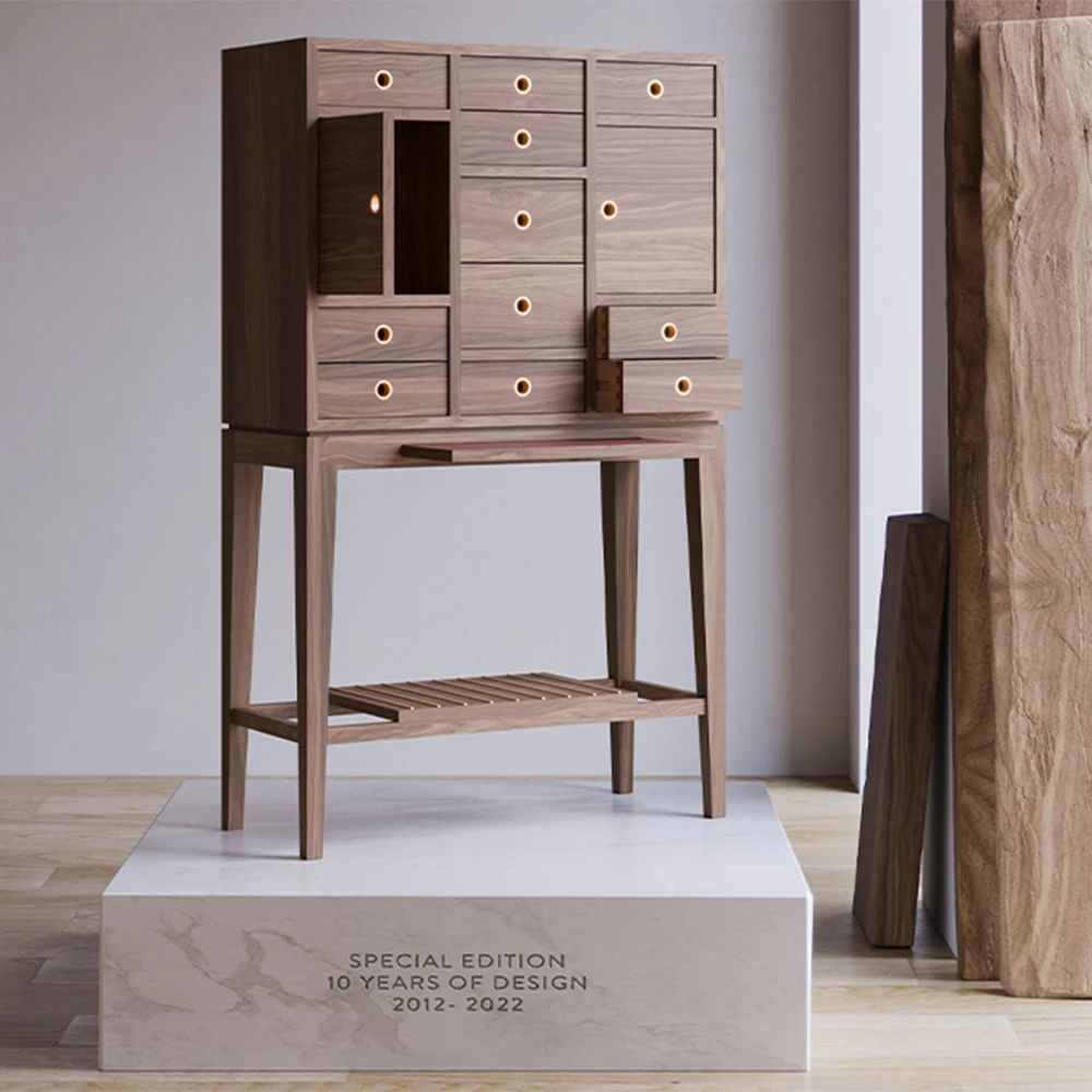 Sideboard & Chest of Drawer 4