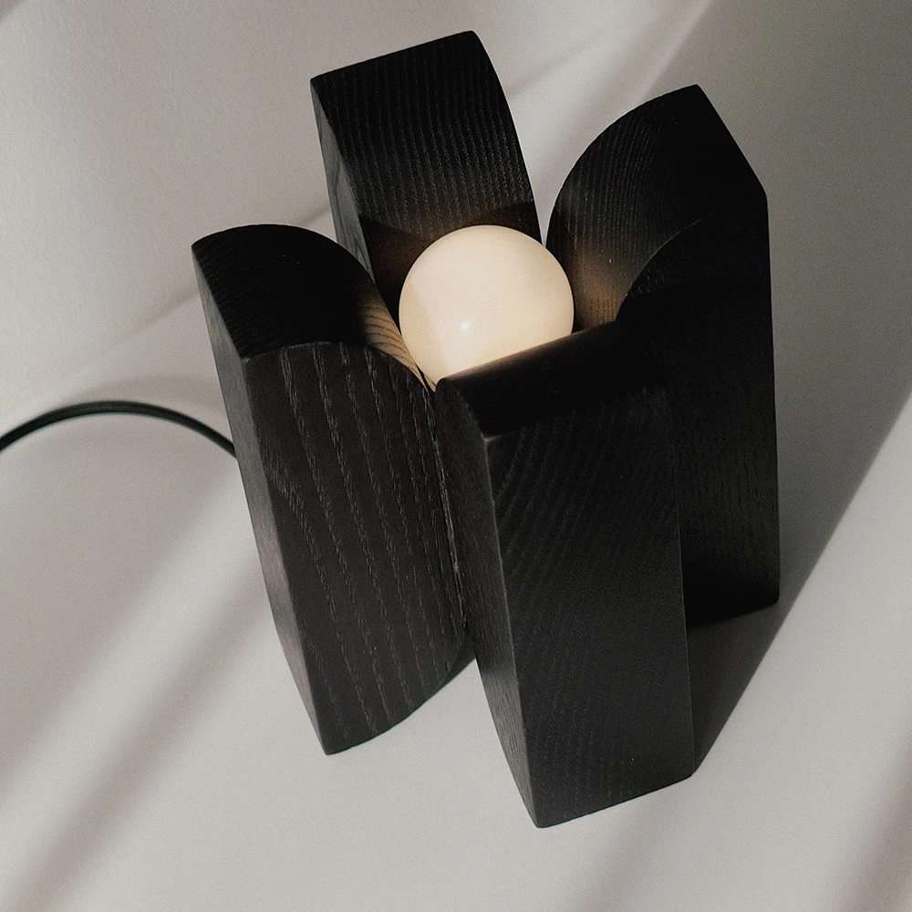 Natura Flower Table lamp SHRE Studio (4)