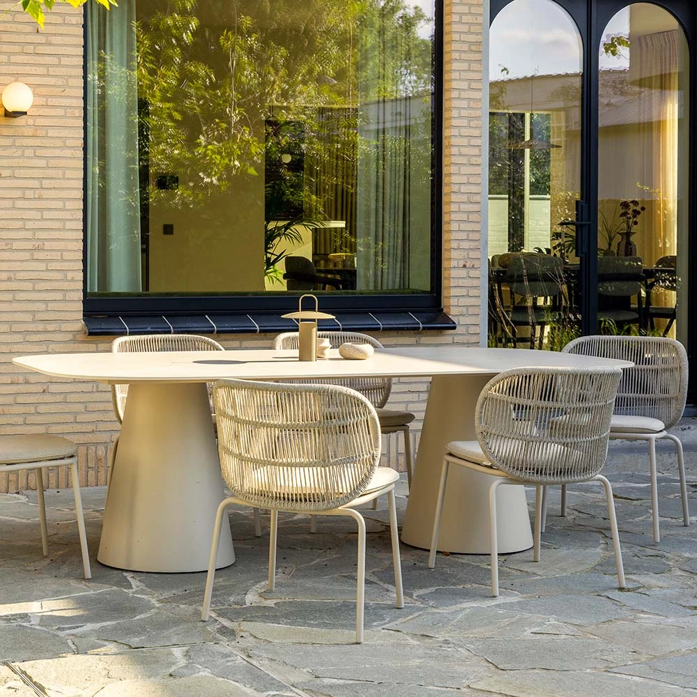 Dining table Sandro (2)
