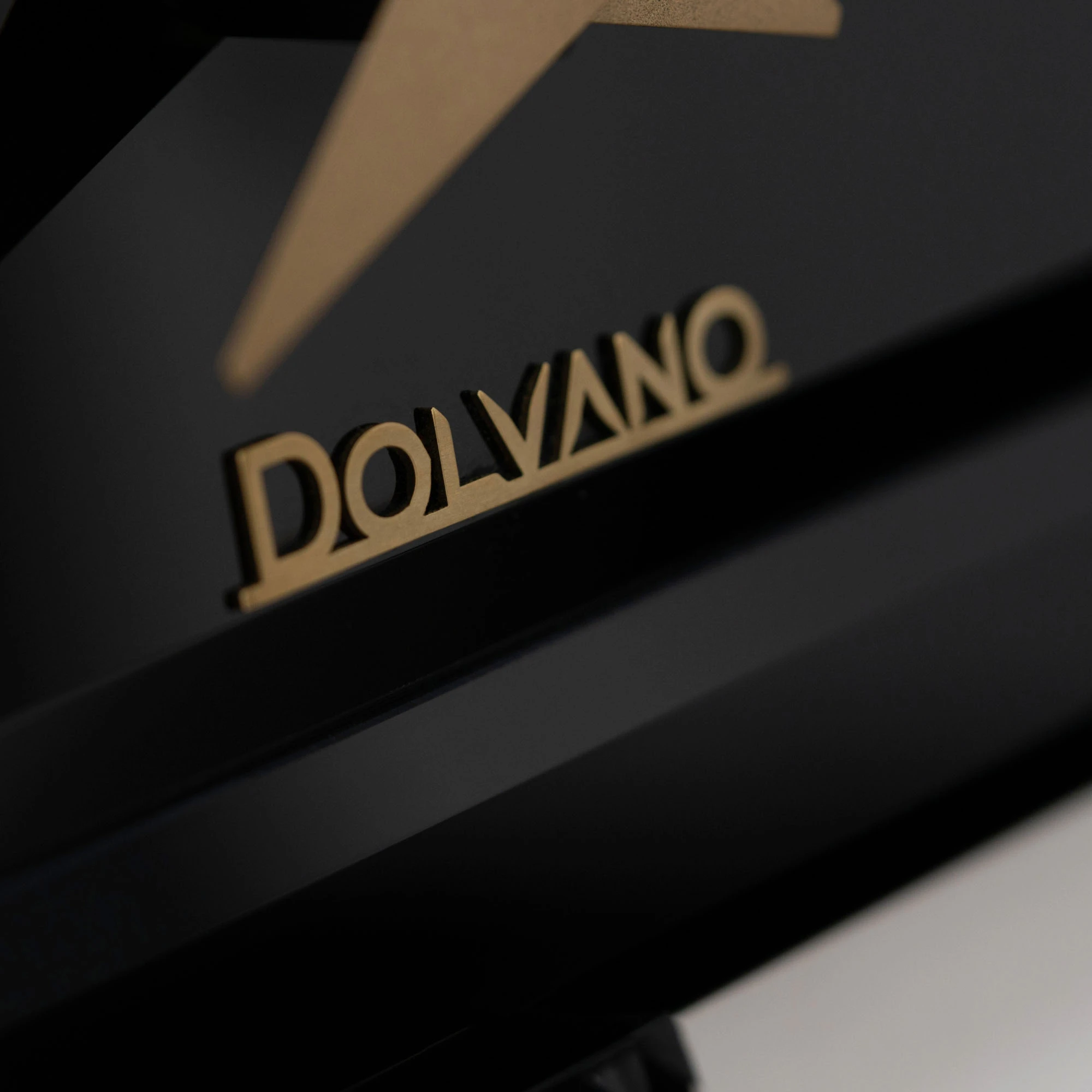 Dolvano 横向蒙大拿黑壁钟 (3)