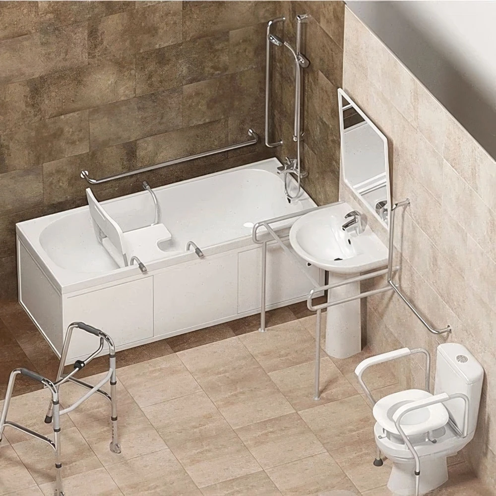 Barrierefreies Badezimmer-Set mit Mobilitätshilfen