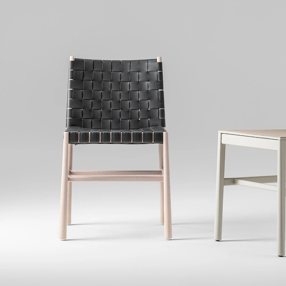 Chair JULIE CU (6)