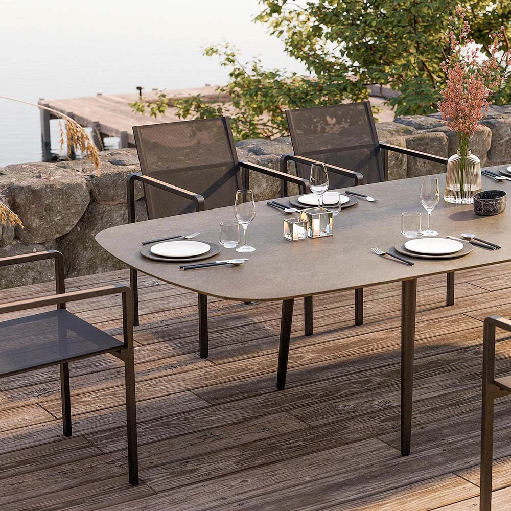 Dining Table Royal Botania Styletto (3)